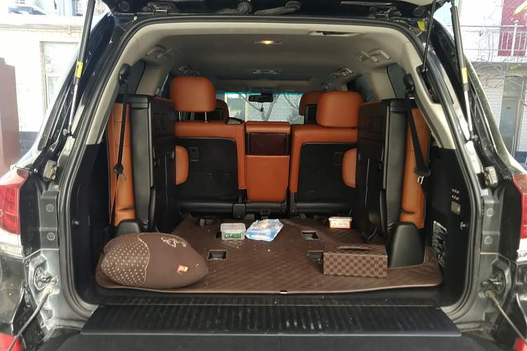 Used Lexus LX 2013 570 Trunk