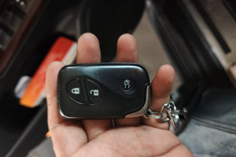 Used Lexus LX 2013 570 Vehicle Key