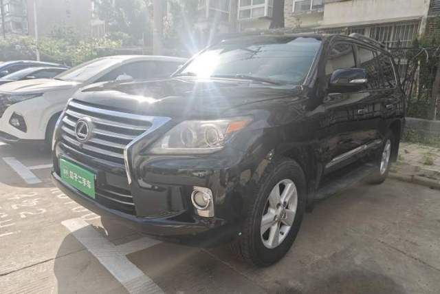 Used Lexus LX 2013 570