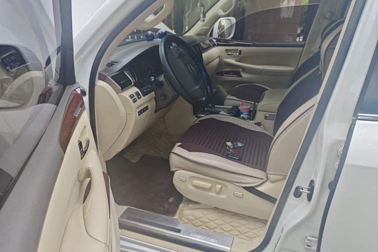 Used Lexus LX 2013 570 Driver Seat