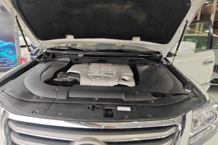 Used Lexus LX 2013 570 Engine Bay