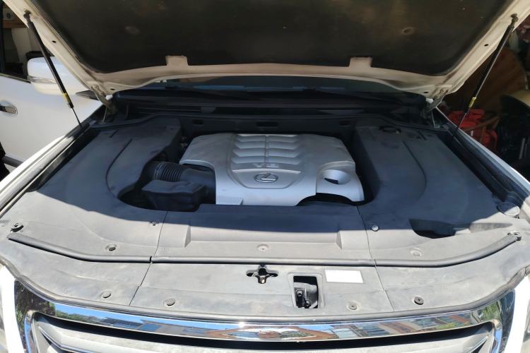 Used Lexus LX 2013 570 Engine Bay