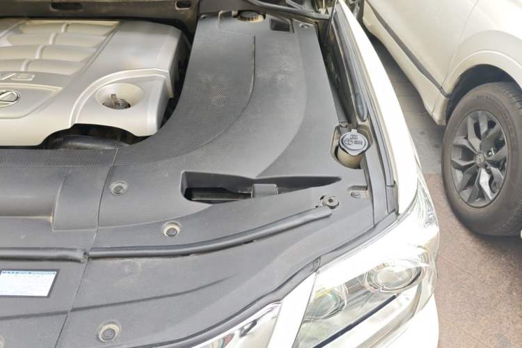 Used Lexus LX 2013 570 Engine Bay Left