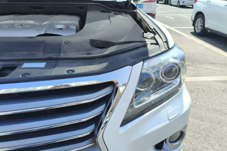 Used Lexus LX 2013 570 Engine Bay Left