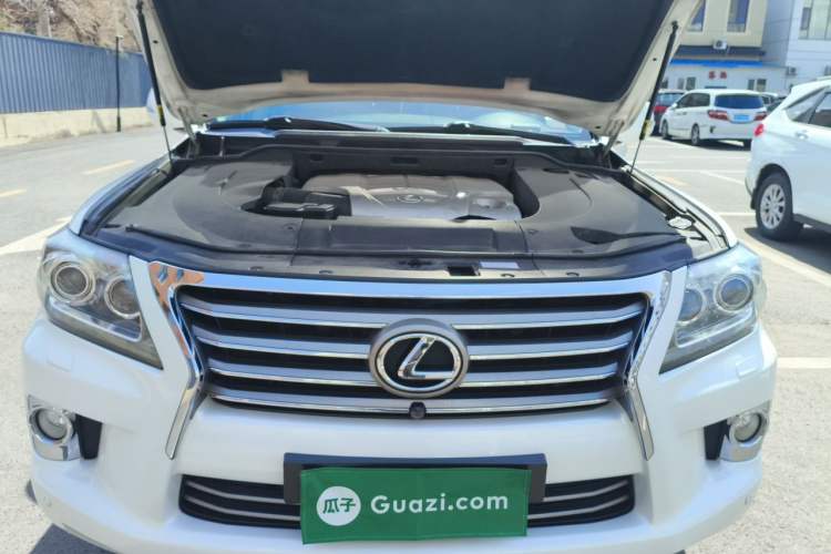 Used Lexus LX 2013 570 Engine Bay