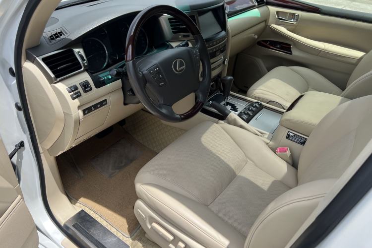 Used Lexus LX 2013 570 Exterior 6