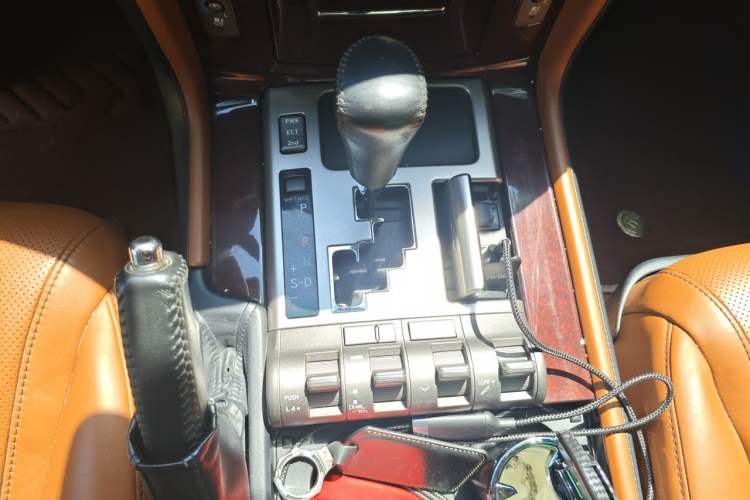 Used Lexus LX 2013 570 Gear Lever