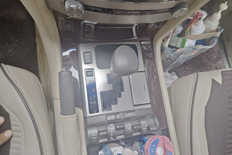 Used Lexus LX 2013 570 Gear Lever
