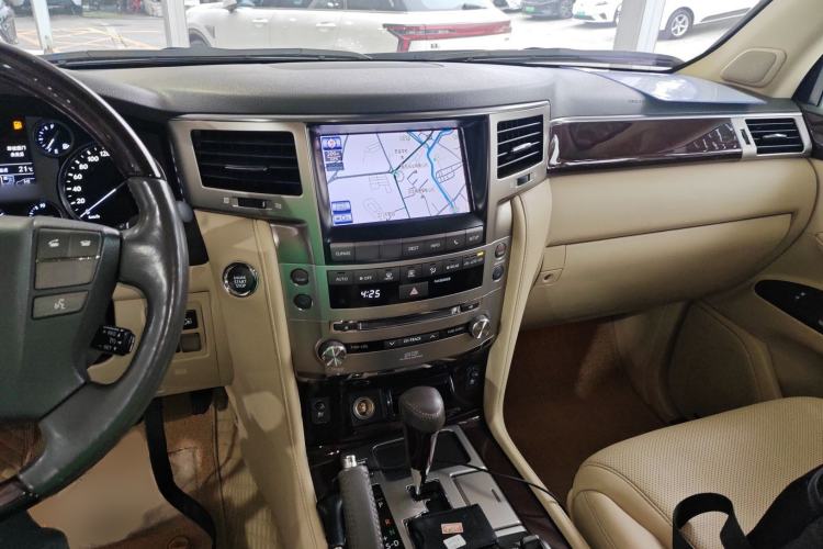 Used Lexus LX 2013 570 Interior 2