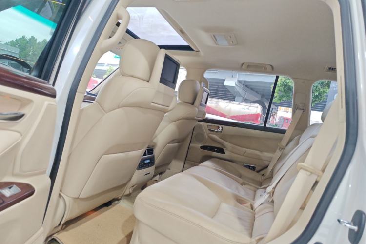 Used Lexus LX 2013 570 Interior 4