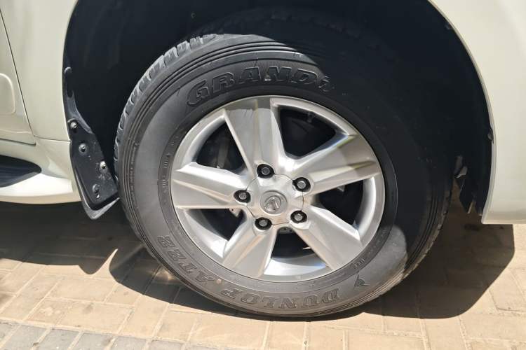 Used Lexus LX 2013 570 Right Front Wheel Hub