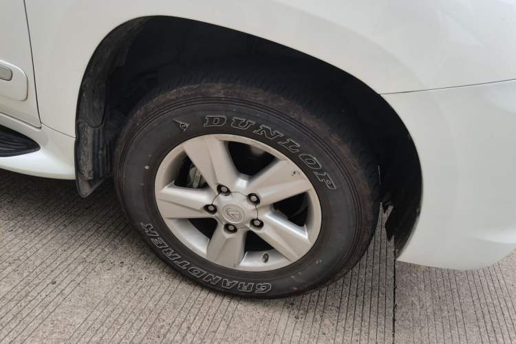 Used Lexus LX 2013 570 Right Front Wheel Hub