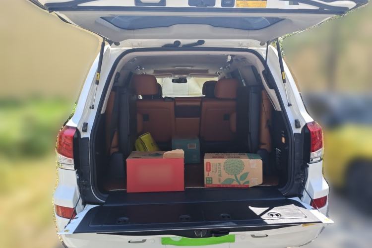 Used Lexus LX 2013 570 Trunk