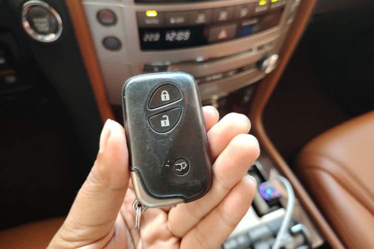 Used Lexus LX 2013 570 Vehicle Key