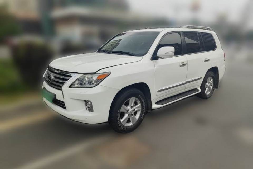 Lexus LX 2013
