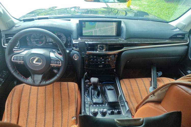 Used Lexus LX 2016 570 Prestige Luxury Edition Center Console