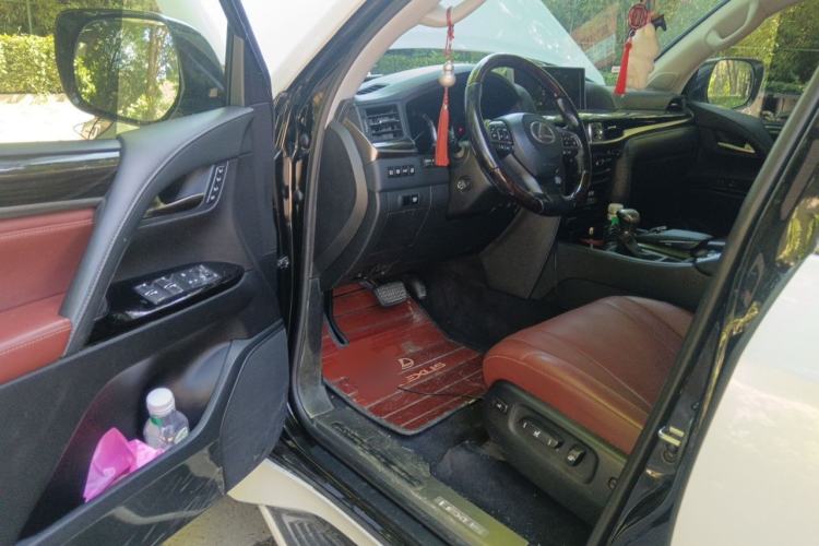 Used Lexus LX 2016 570 Prestige Luxury Edition Driver Seat