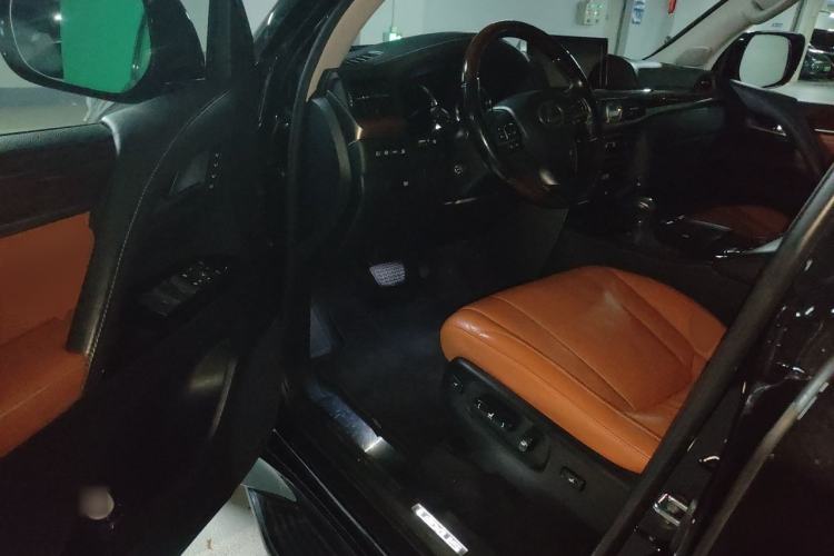 Used Lexus LX 2016 570 Prestige Luxury Edition Driver Seat