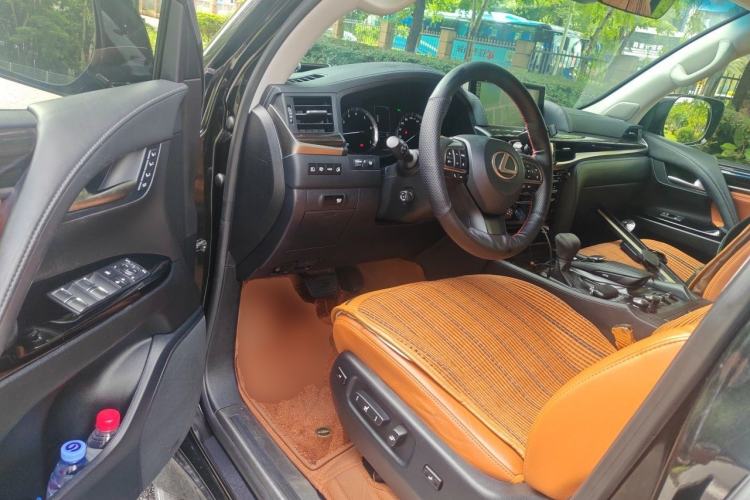 Used Lexus LX 2016 570 Prestige Luxury Edition Driver Seat