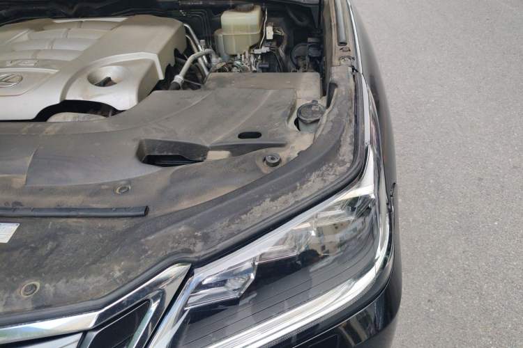 Used Lexus LX 2016 570 Prestige Luxury Edition Engine Bay Left