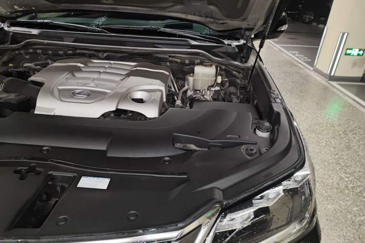 Used Lexus LX 2016 570 Prestige Luxury Edition Engine Bay Left