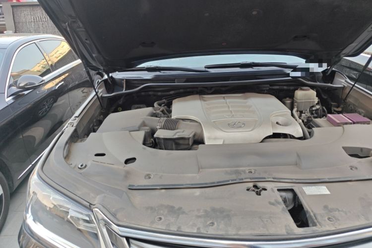 Used Lexus LX 2016 570 Prestige Luxury Edition Engine Bay Right