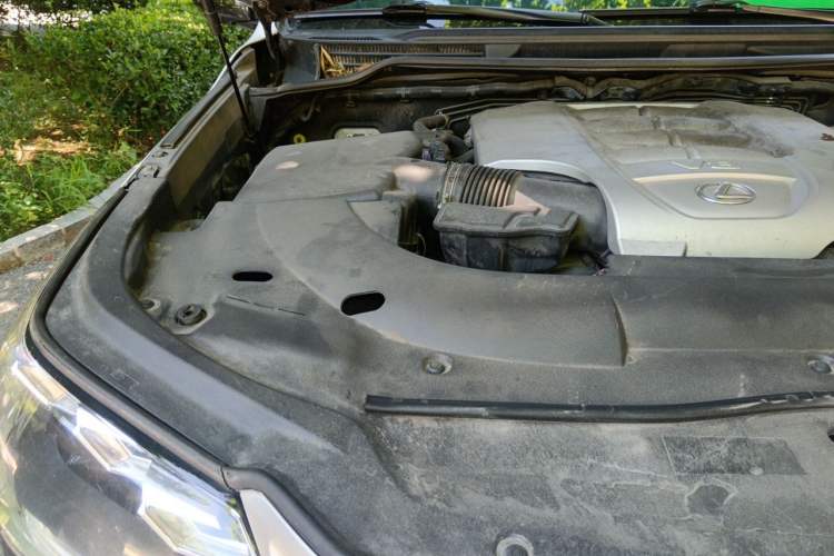 Used Lexus LX 2016 570 Prestige Luxury Edition Engine Bay Right
