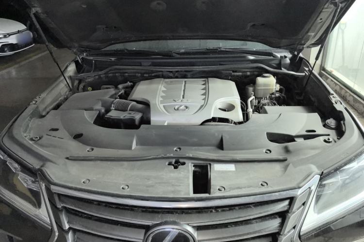 Used Lexus LX 2016 570 Prestige Luxury Edition Engine Bay