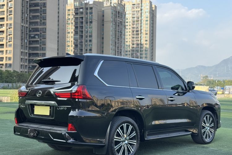 Used Lexus LX 2016 570 Prestige Luxury Edition Exterior 8