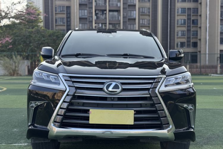 Used Lexus LX 2016 570 Prestige Luxury Edition Exterior 9