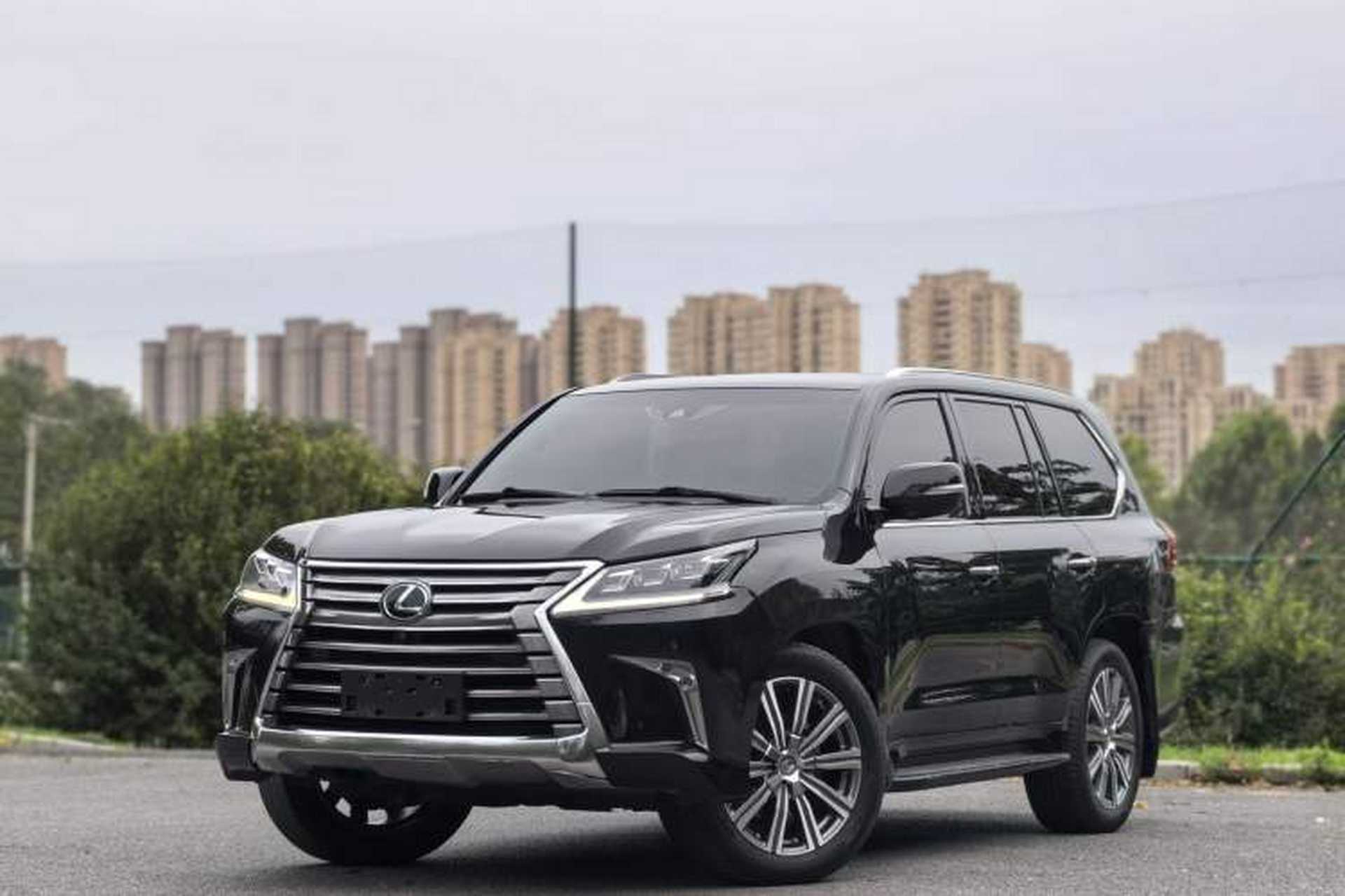 Used Lexus LX 2016 570 Prestige Luxury Edition Front Left 45 Deg