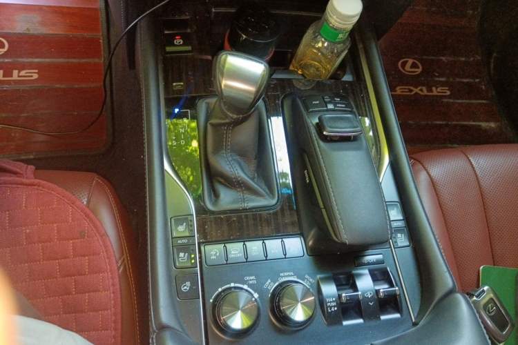 Used Lexus LX 2016 570 Prestige Luxury Edition Gear Lever