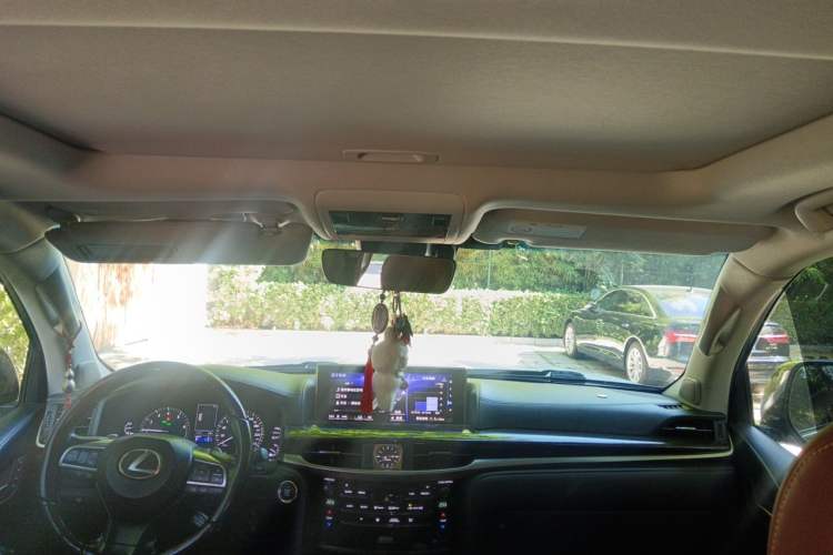 Used Lexus LX 2016 570 Prestige Luxury Edition Headliner