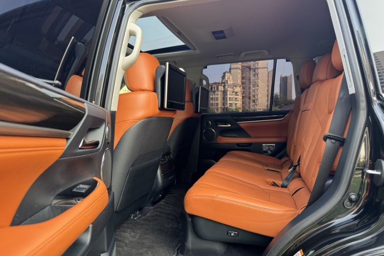 Used Lexus LX 2016 570 Prestige Luxury Edition Interior 5