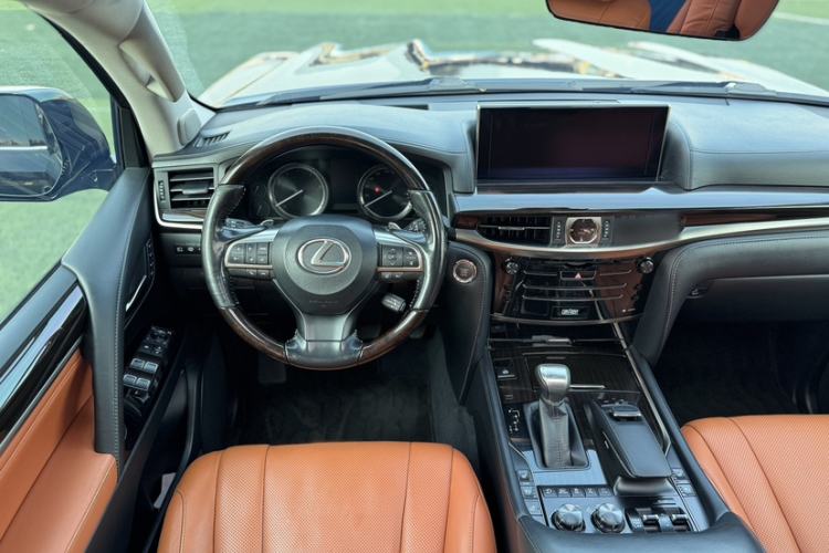 Used Lexus LX 2016 570 Prestige Luxury Edition Interior 6