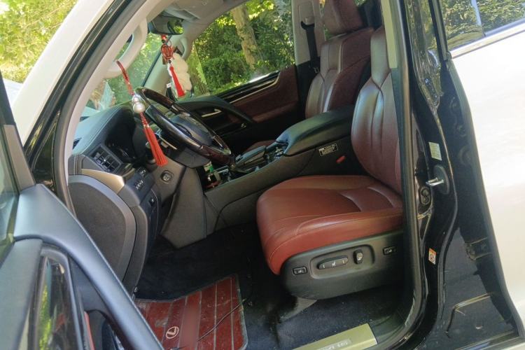 Used Lexus LX 2016 570 Prestige Luxury Edition Left Front Seat
