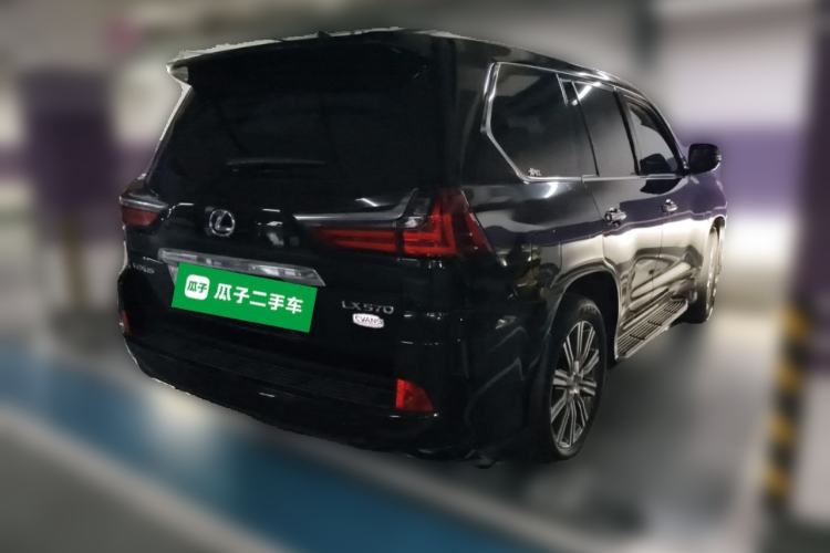 Used Lexus LX 2016 570 Prestige Luxury Edition Rear Right 45 Deg