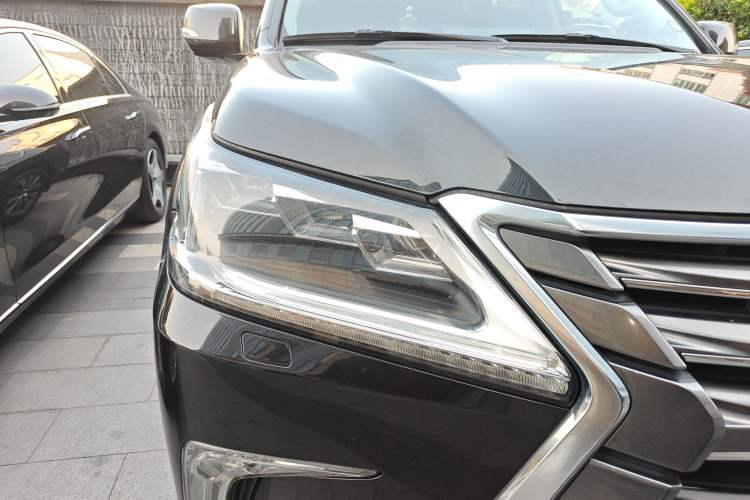 Used Lexus LX 2016 570 Prestige Luxury Edition Right Front Headlight