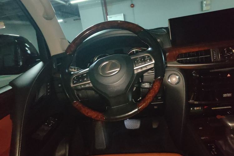 Used Lexus LX 2016 570 Prestige Luxury Edition Steering Wheel