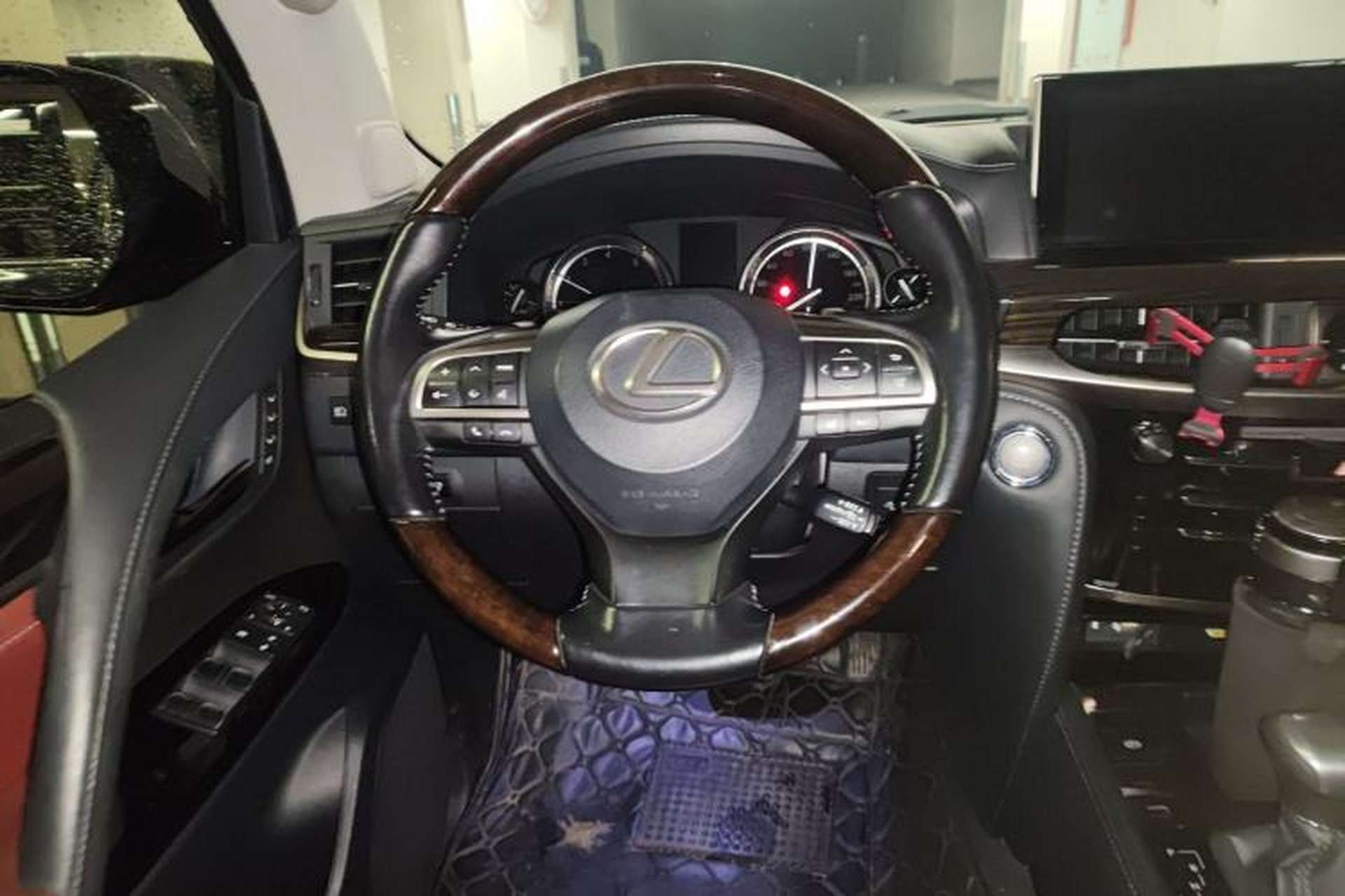Used Lexus LX 2016 570 Prestige Luxury Edition Steering Wheel