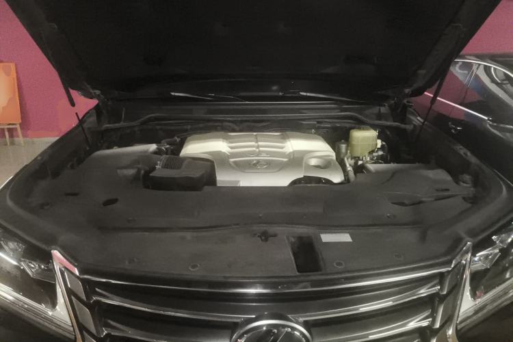 Used Lexus LX 2016 570 Dynamic Luxury Edition Engine Bay