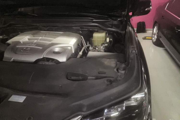Used Lexus LX 2016 570 Dynamic Luxury Edition Engine Bay Left