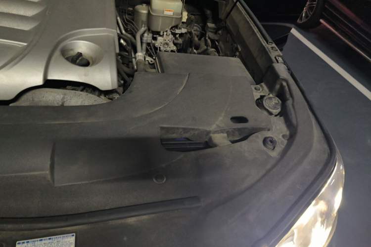 Used Lexus LX 2016 570 8-Seater Parallel Import Engine Bay Left