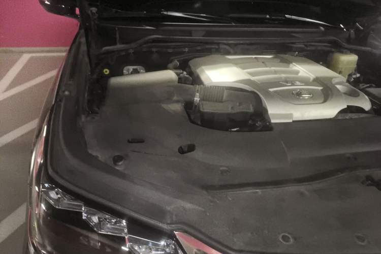 Used Lexus LX 2016 570 Dynamic Luxury Edition Engine Bay Right
