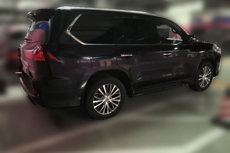 Used Lexus LX 2016 570 Dynamic Luxury Edition Rear Right 45 Deg