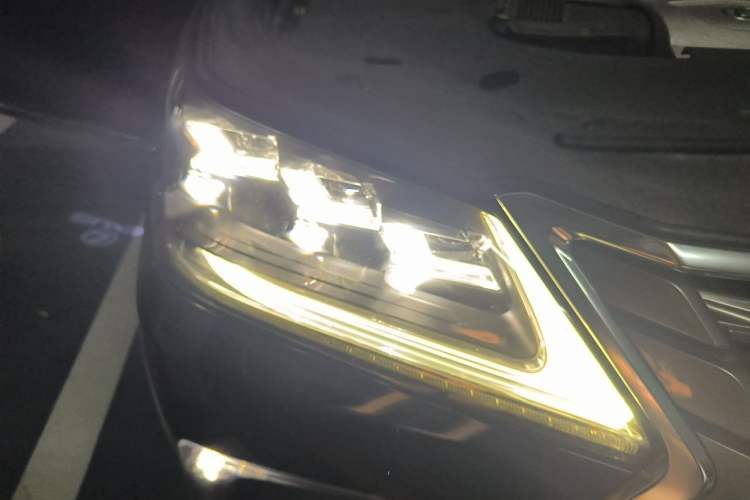 Used Lexus LX 2016 570 8-Seater Parallel Import Right Front Headlight
