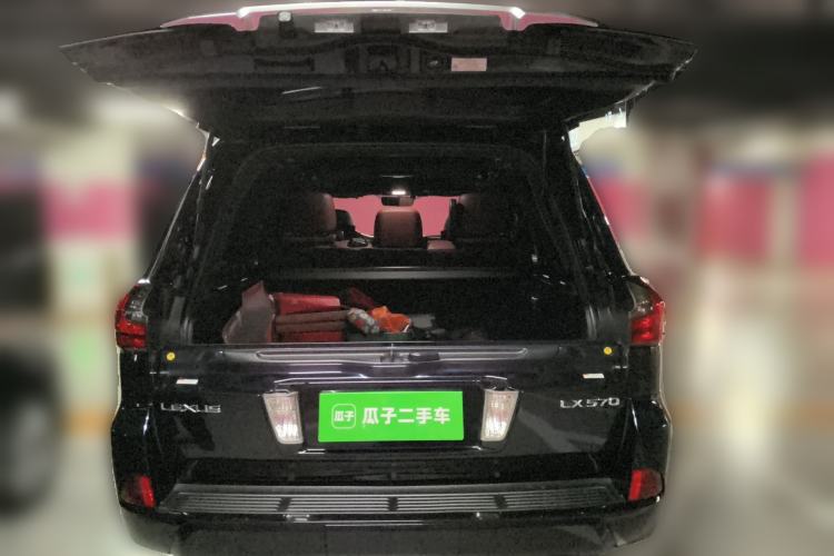 Used Lexus LX 2016 570 Dynamic Luxury Edition Trunk