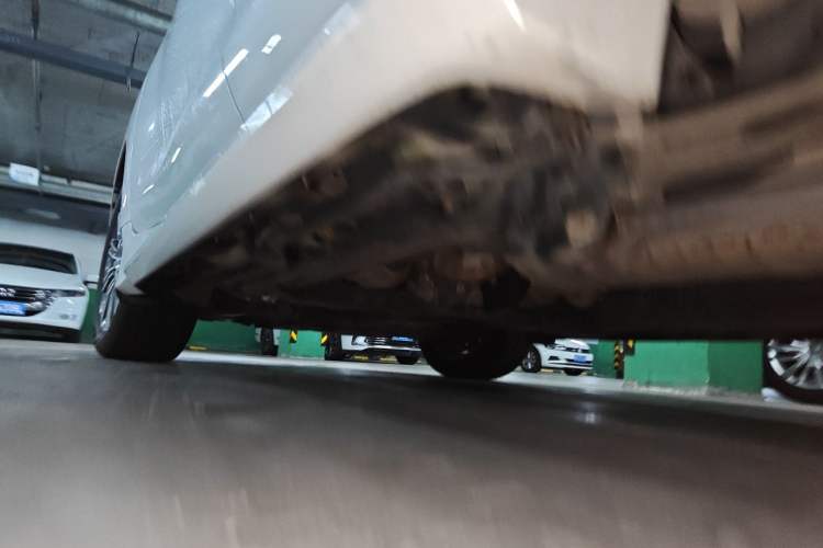 Used Lexus LX 2016 570 Prestige Luxury Edition Chassis Rear Left