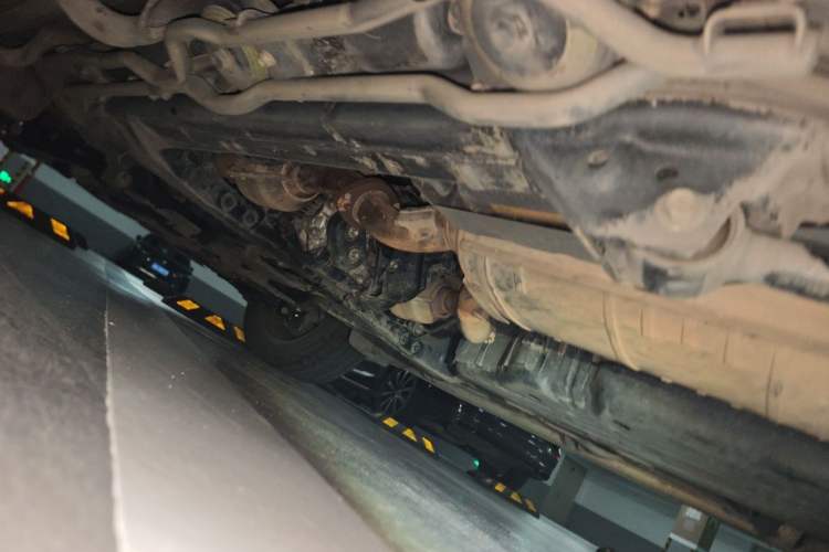 Used Lexus LX 2016 570 Dynamic Luxury Edition Chassis Rear Left