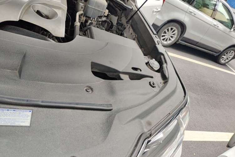 Used Lexus LX 2016 570 Dynamic Luxury Edition Engine Bay Left